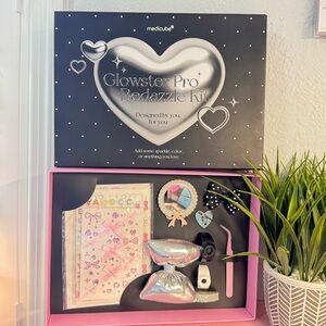 MediCube Glowster Pro Bedazzle Kit